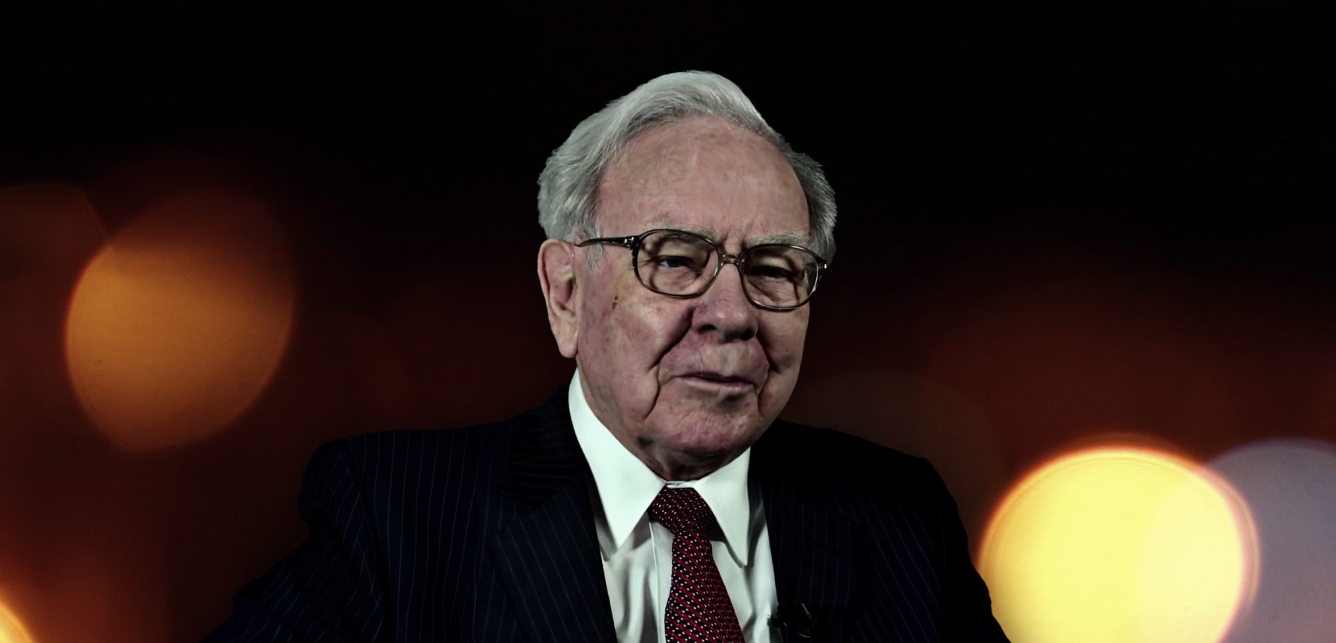 The Magic Behind Compound Interest: How Warren Buffett Built His Empire